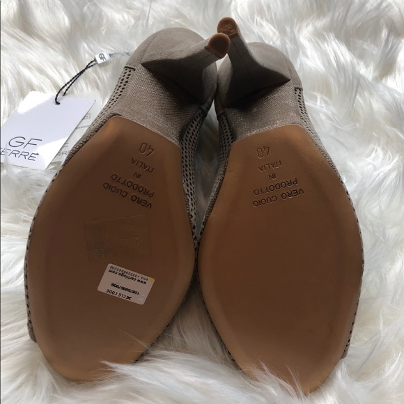 NWOB Gianfranco Ferré Perforated Bootie Heels - Picture 5 of 8